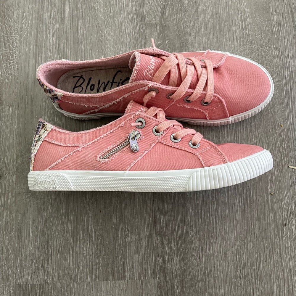Blowfish Malibu pink shoes in size 10